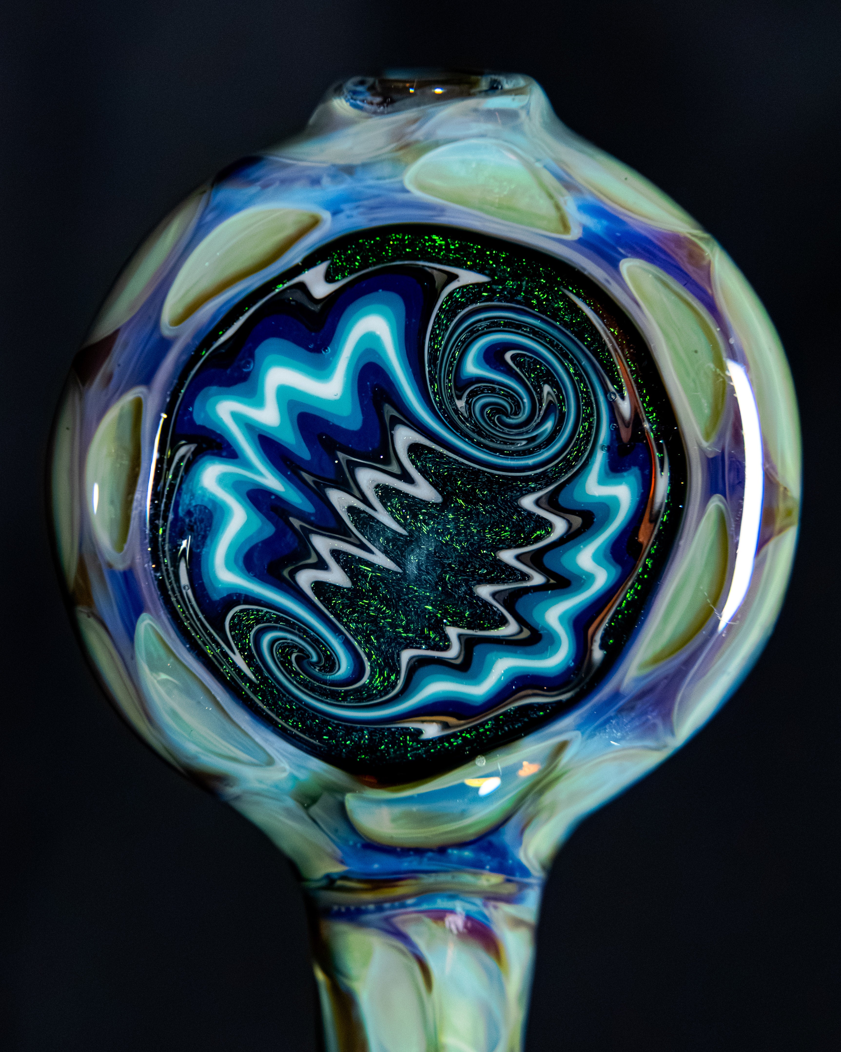 White Honeycomb Dab Rig w/ Blue Accents